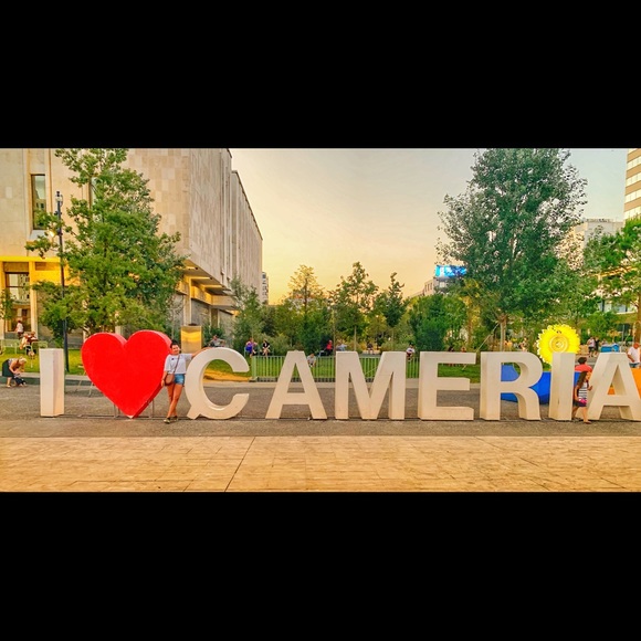 Meet your Posher, Jennifer - Picture 5 of 8